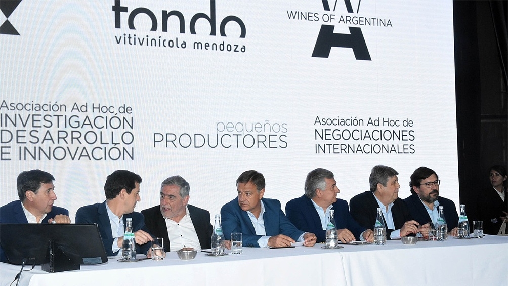 Lee más sobre el artículo Para combatir la sequía en provincias vitícolas: Llegan U$D40 millones
