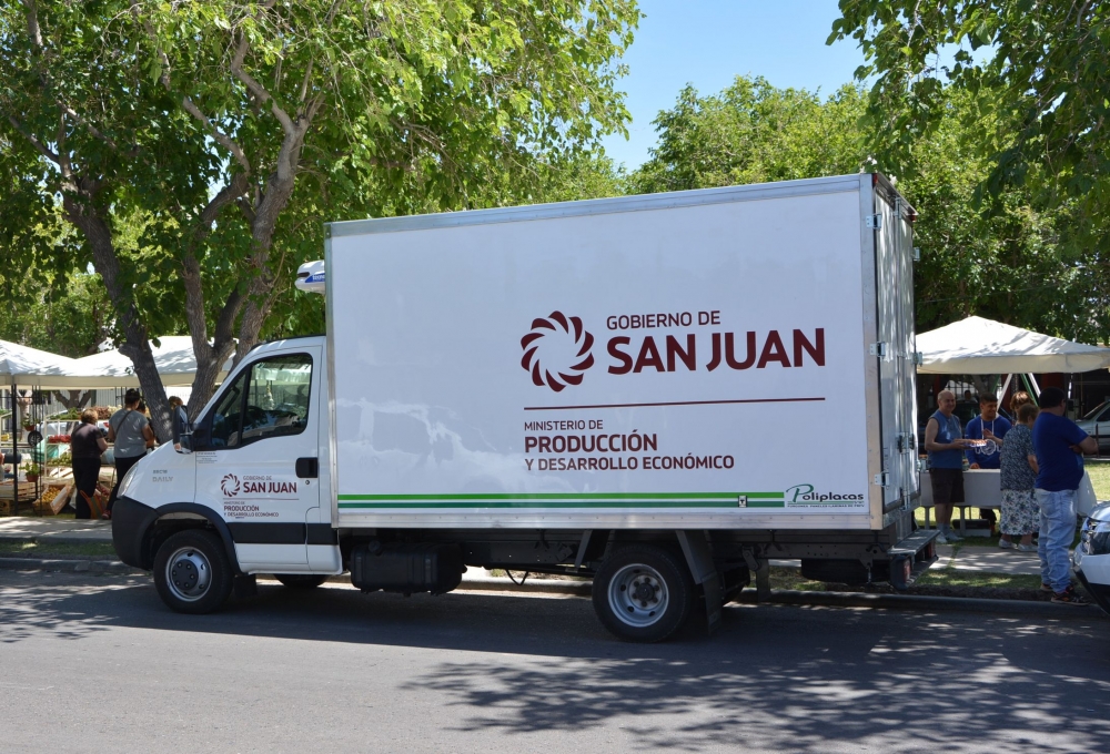 Lee más sobre el artículo El camión de frutas y verduras vuelve a las calles de San Juan