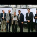 Orrego entregó $350 millones para la digitalización de Pymes de San Juan